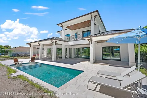 325 Fairway N Tequesta FL 33469