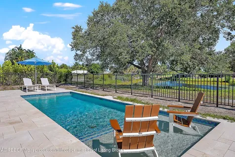 325 Fairway N Tequesta FL 33469