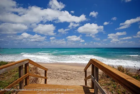 325 Fairway N Tequesta FL 33469