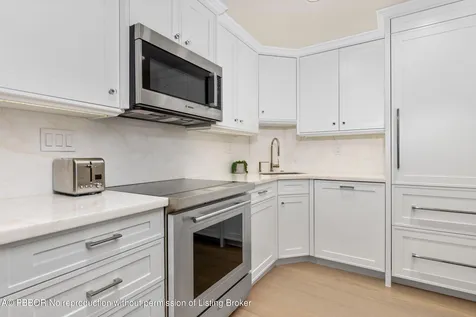 250 Bradley Place Palm Beach FL 33480