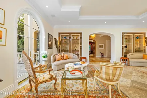 226 Via Las Brisas Palm Beach FL 33480