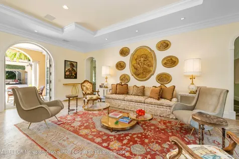 226 Via Las Brisas Palm Beach FL 33480
