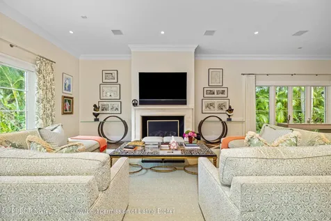 226 Via Las Brisas Palm Beach FL 33480