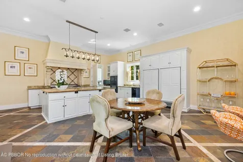 226 Via Las Brisas Palm Beach FL 33480