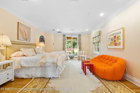 226 Via Las Brisas Palm Beach FL 33480