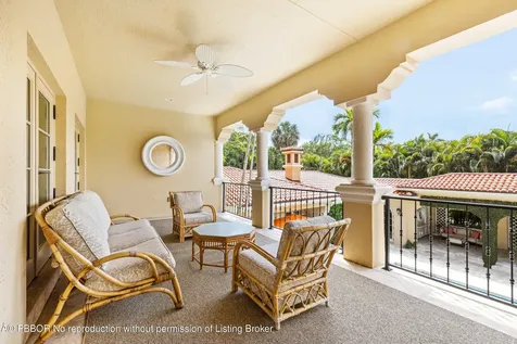 226 Via Las Brisas Palm Beach FL 33480