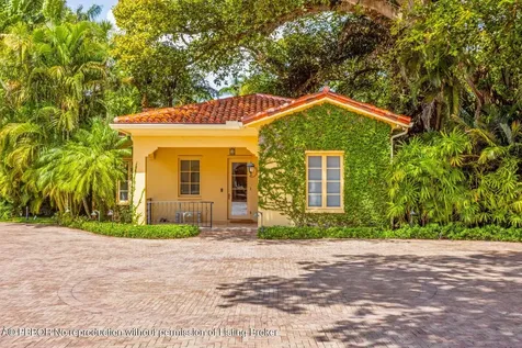 226 Via Las Brisas Palm Beach FL 33480