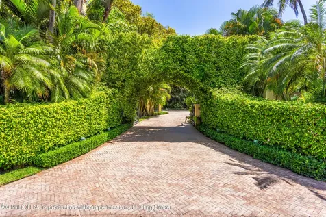 226 Via Las Brisas Palm Beach FL 33480