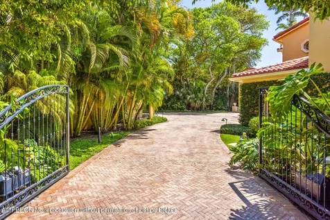 226 Via Las Brisas Palm Beach FL 33480