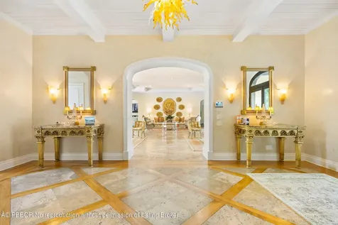 226 Via Las Brisas Palm Beach FL 33480