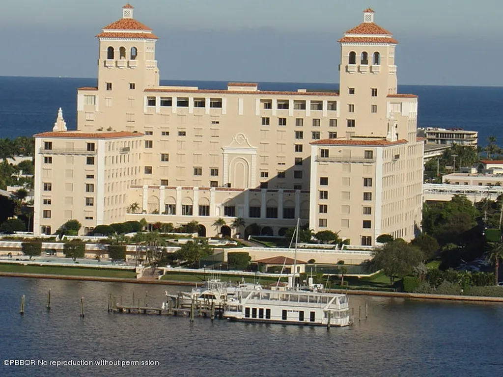 150 Bradley Place Palm Beach FL 33480