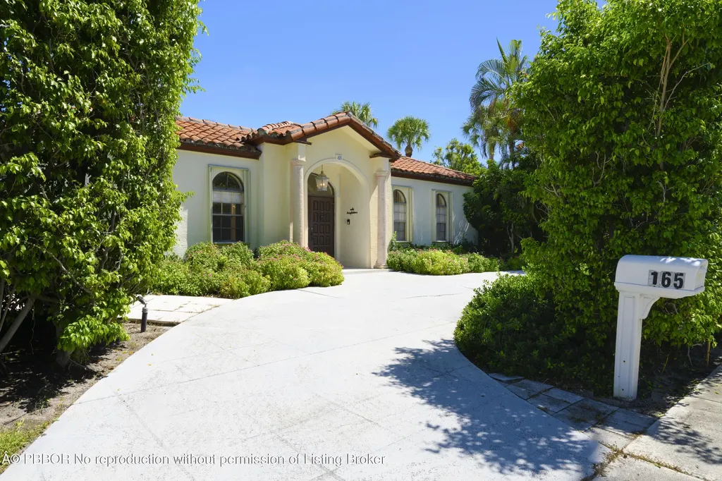 165 Seminole Avenue Palm Beach FL 33480