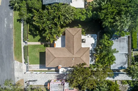 306 Marlborough Place West Palm Beach FL 33405