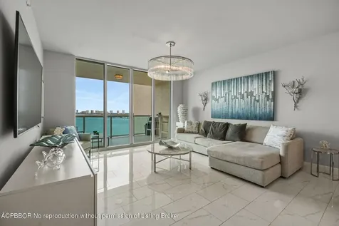 2650 Lake Shore Drive Riviera Beach FL 33404