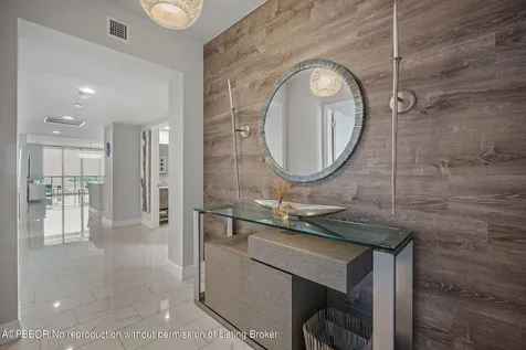 2650 Lake Shore Drive Riviera Beach FL 33404