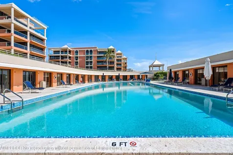 2 N Breakers Row Palm Beach FL 33480