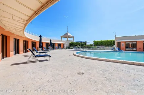 2 N Breakers Row Palm Beach FL 33480