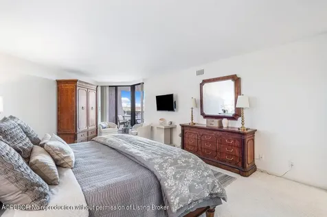 3300 S Ocean Boulevard Palm Beach FL 33480