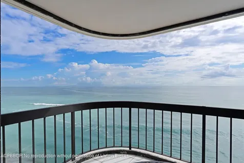 5380 N Ocean Drive Riviera Beach FL 33404
