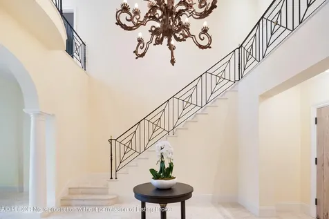 510 N Lake Way Palm Beach FL 33480
