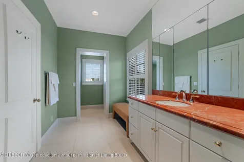 510 N Lake Way Palm Beach FL 33480