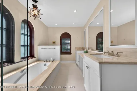 424 Brazilian Avenue Palm Beach FL 33480