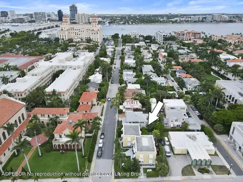 172 N County Road Palm Beach FL 33480