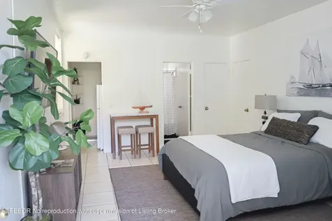 172 N County Road Palm Beach FL 33480
