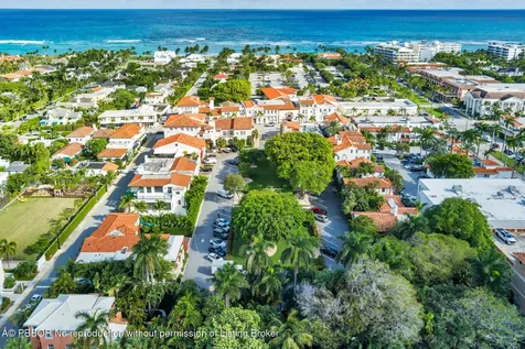 236 Phipps Plaza Palm Beach FL 33480