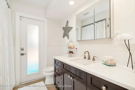 4244 Hyacinth Circle N Palm Beach Gardens FL 33410