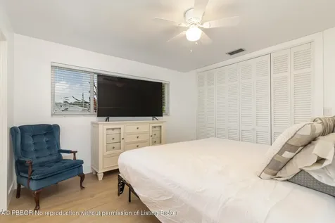 4244 Hyacinth Circle N Palm Beach Gardens FL 33410