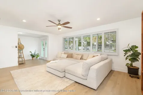4244 Hyacinth Circle N Palm Beach Gardens FL 33410