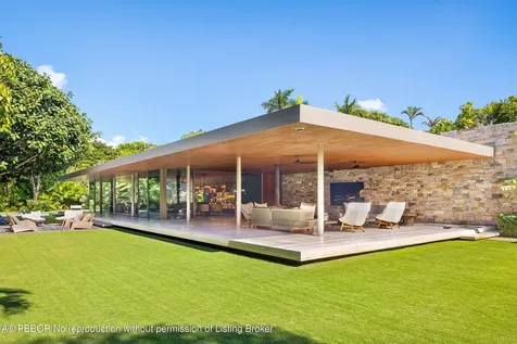 195 Via Marina Palm Beach FL 33480