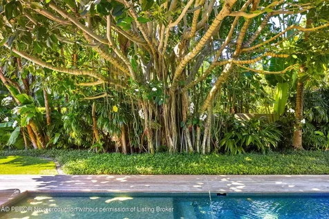 195 Via Marina Palm Beach FL 33480