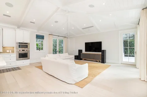 216 Sandpiper Drive Palm Beach FL 33480