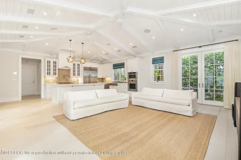 216 Sandpiper Drive Palm Beach FL 33480