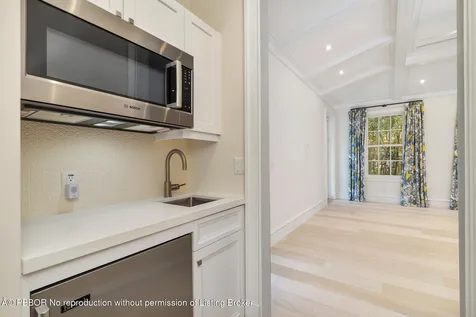 216 Sandpiper Drive Palm Beach FL 33480