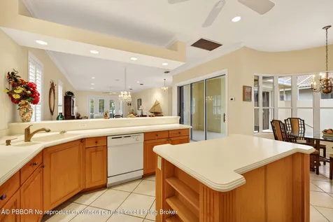 3305 Caracal Drive Ft Pierce FL 34949