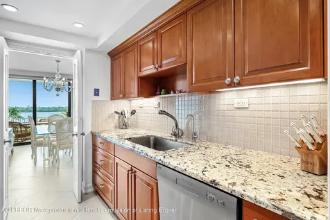 2784 S Ocean Boulevard Palm Beach FL 33480
