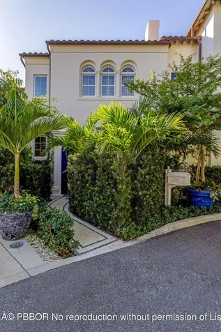 238 Phipps Plaza Palm Beach FL 33480