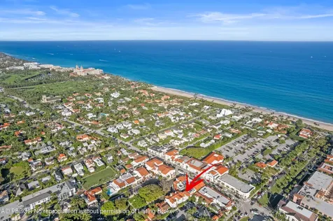 238 Phipps Plaza Palm Beach FL 33480