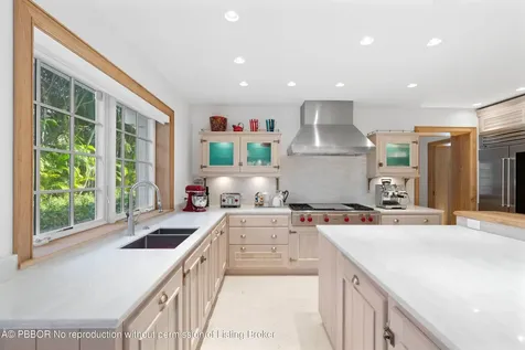 239 Emerald Lane Palm Beach FL 33480