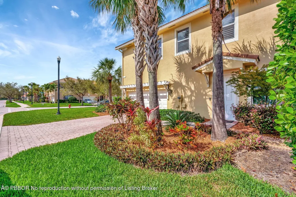 4559 Cadiz Circle Palm Beach Gardens FL 33418