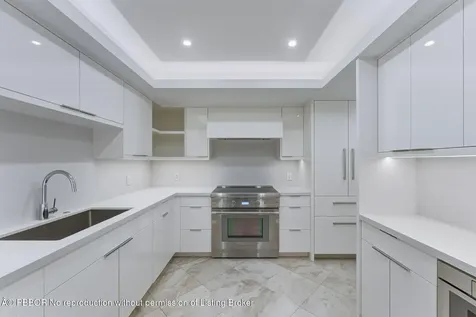 100 Worth Avenue Palm Beach FL 33480