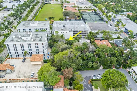 224 Phipps Plaza Palm Beach FL 33480