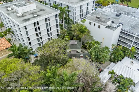 224 Phipps Plaza Palm Beach FL 33480