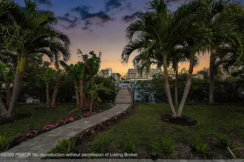 820 N Atlantic Drive Lantana FL 33462