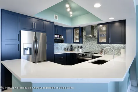 2650 Lake Shore Drive Riviera Beach FL 33404