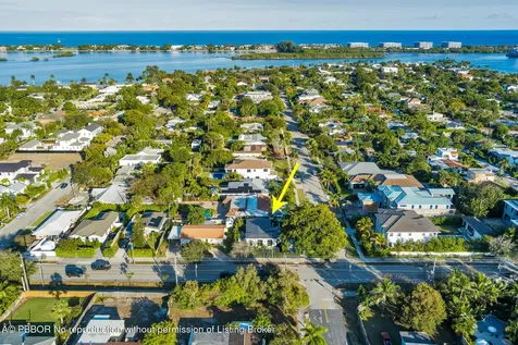 263 Alhambra Place West Palm Beach FL 33405