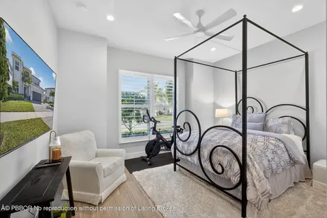 9221 Crestview Circle Palm Beach Gardens FL 33412
